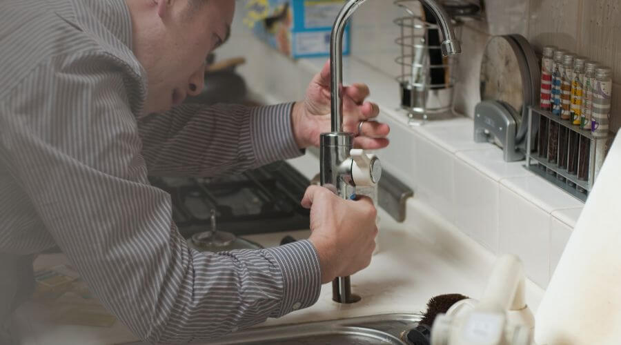 Local water heater installation in Kenney, IL